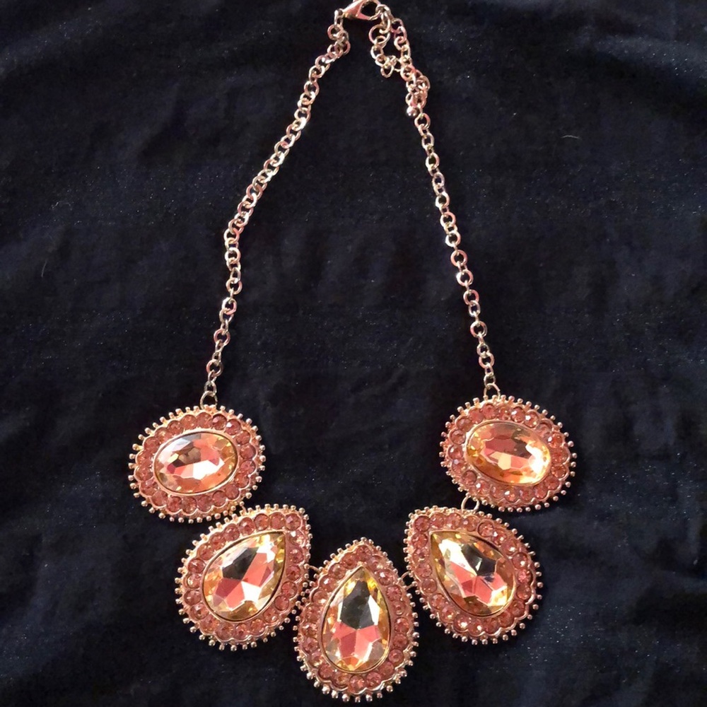 Statement necklace